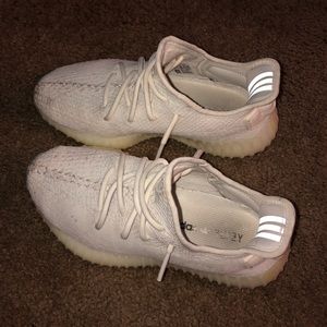 AUTHENTIC YEEZYS TRIPLE WHITE